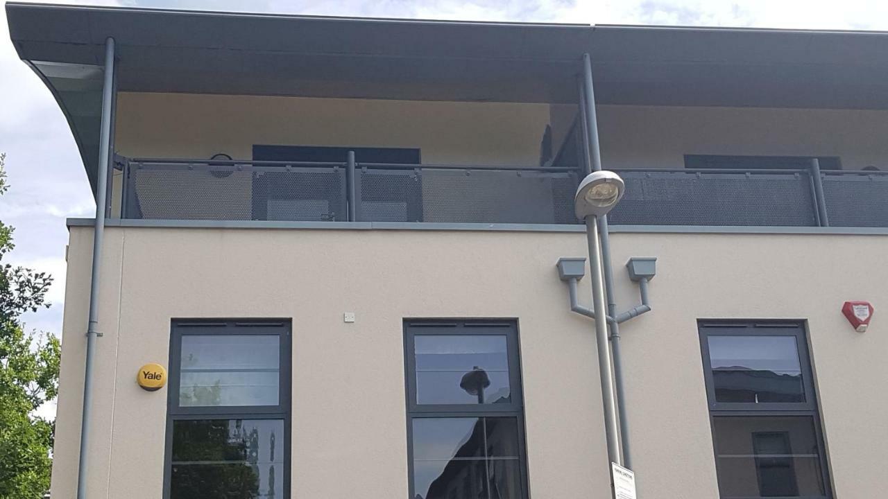 Sunderland Place 法恩伯勒 外观 照片